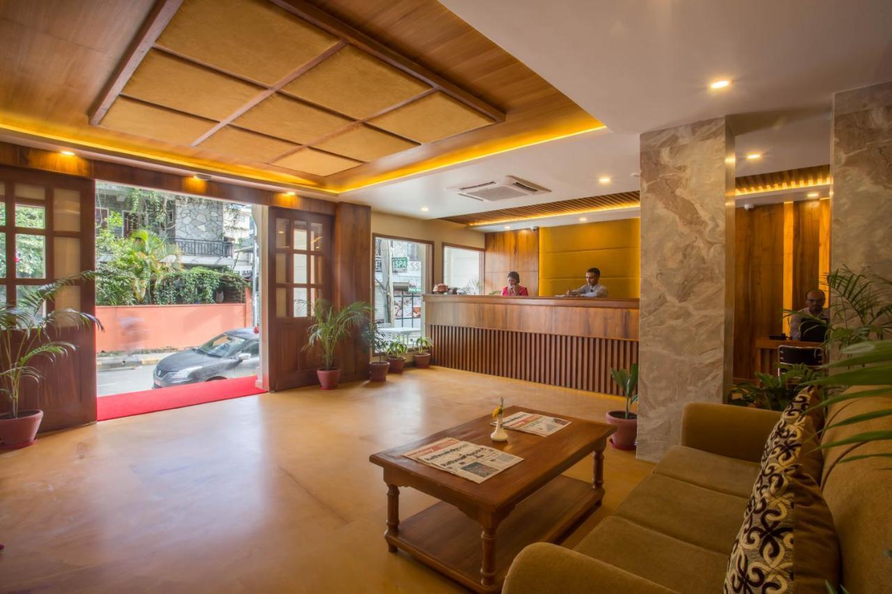 Hotel Portland Pokhara Extérieur photo