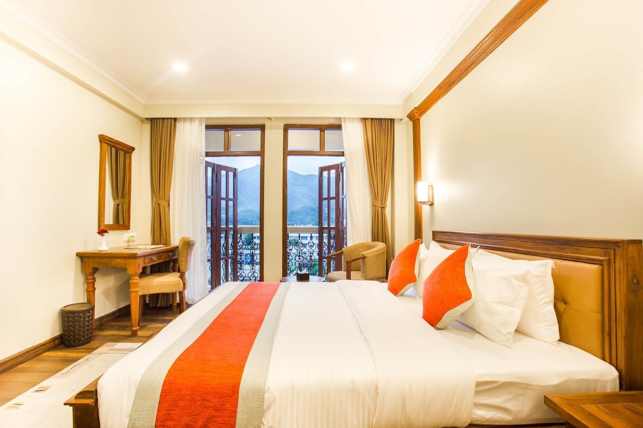 Hotel Portland Pokhara Extérieur photo