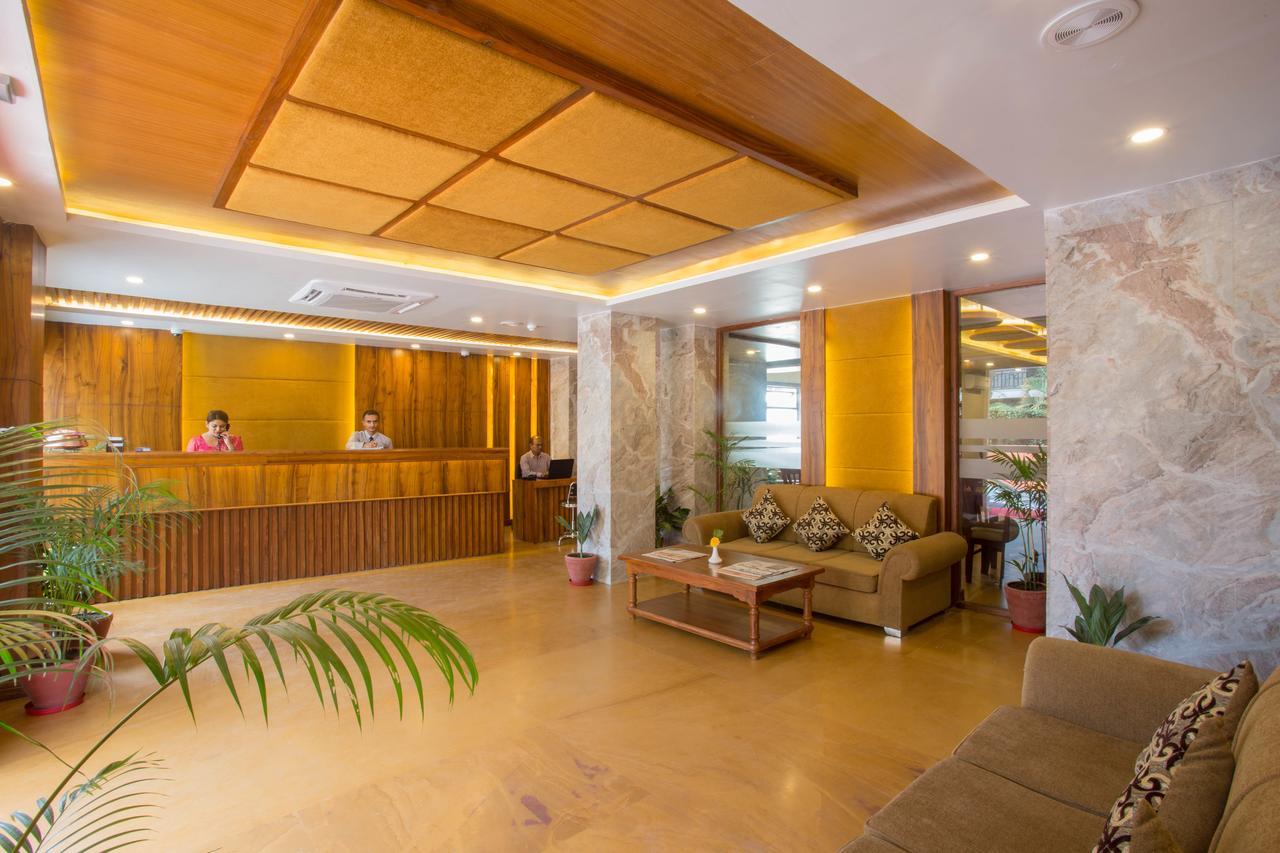Hotel Portland Pokhara Extérieur photo