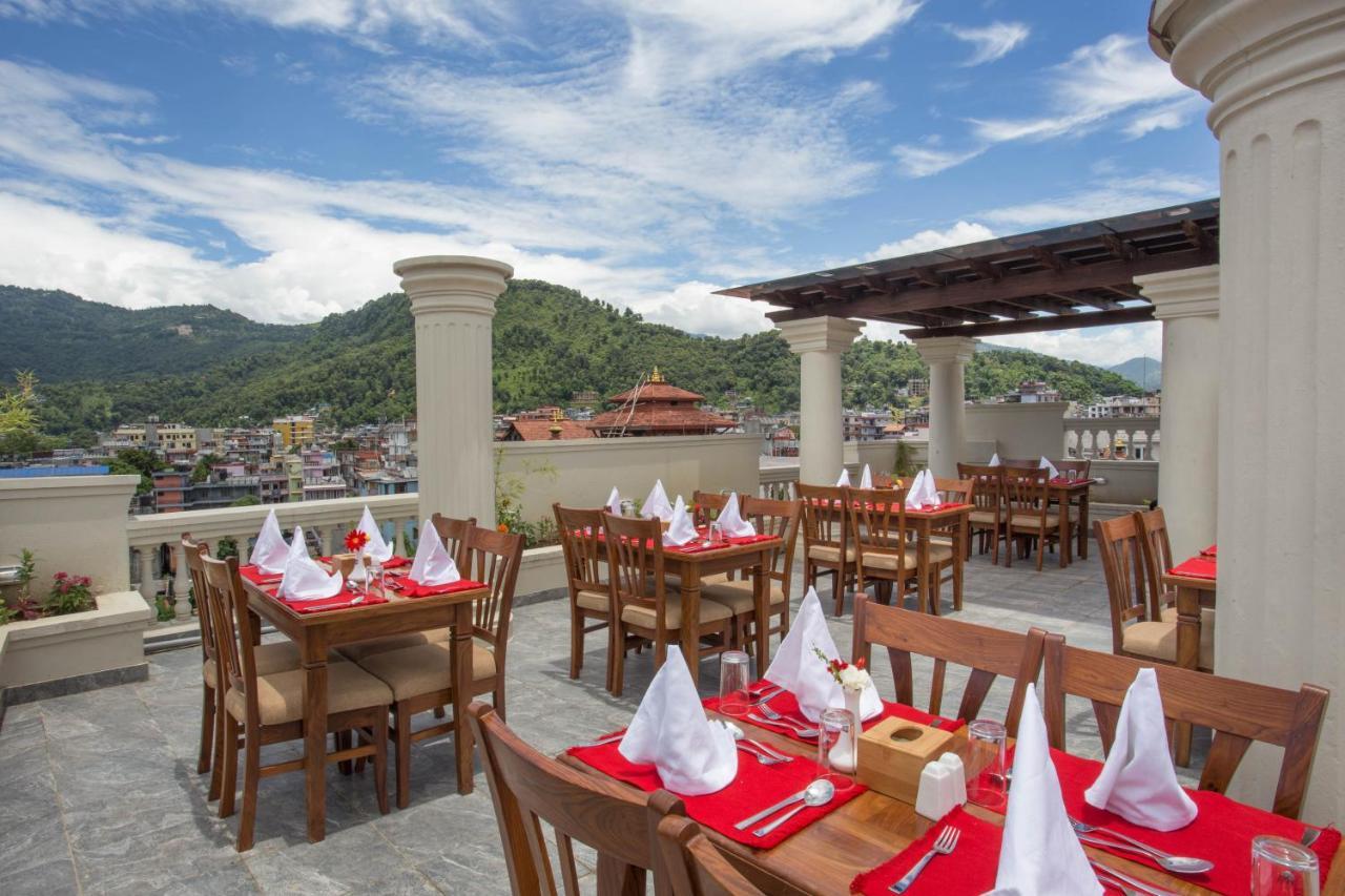 Hotel Portland Pokhara Extérieur photo