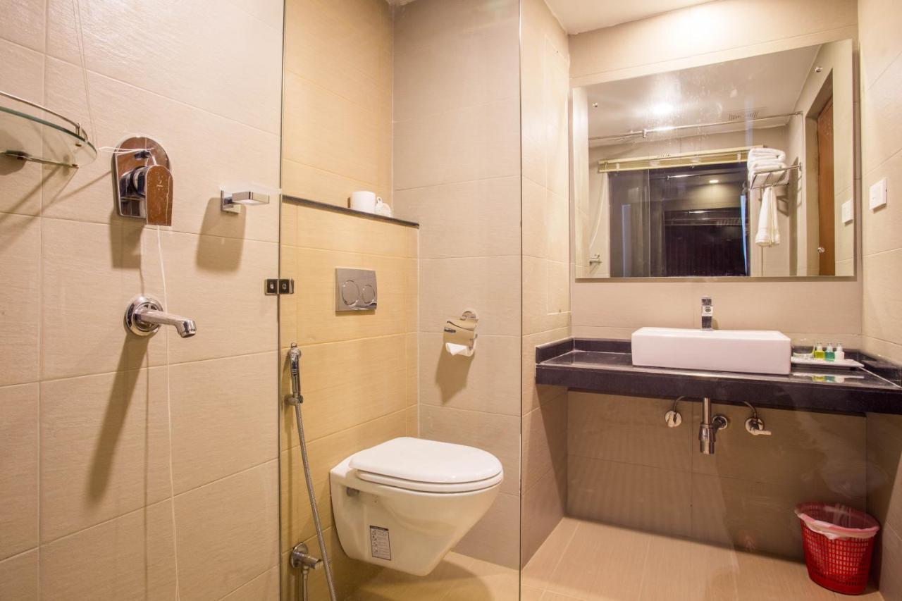 Hotel Portland Pokhara Extérieur photo